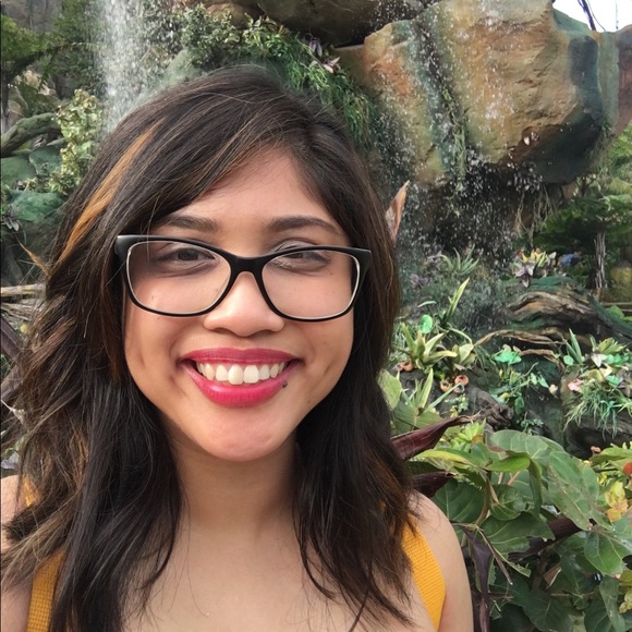 Meet your Posher, Jennifer - Picture 6 of 6